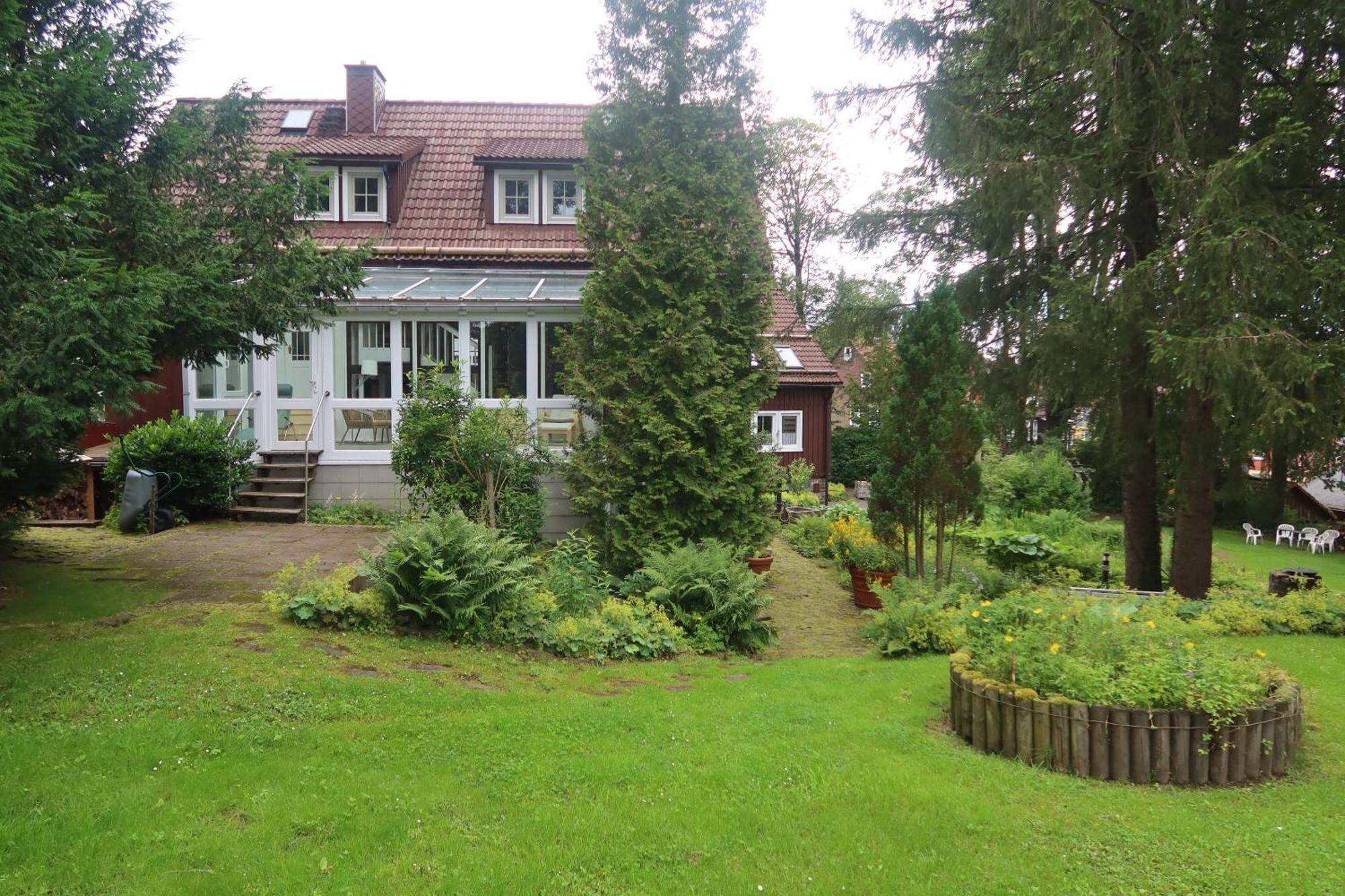 Liebevoll Eingerichtetes Ferienhaus Mit Grossem Garten كلاوستال - زيلرفيلد المظهر الخارجي الصورة